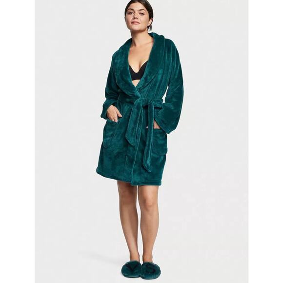 Victoria's Secret Logo XS/ S Robe Plush Fleece Emerald Green Christmas - Picture 1 of 11